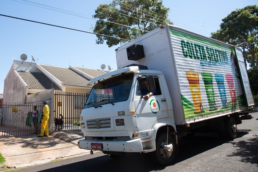 Suspensa por poucos dias, coleta seletiva retorna em Maringá