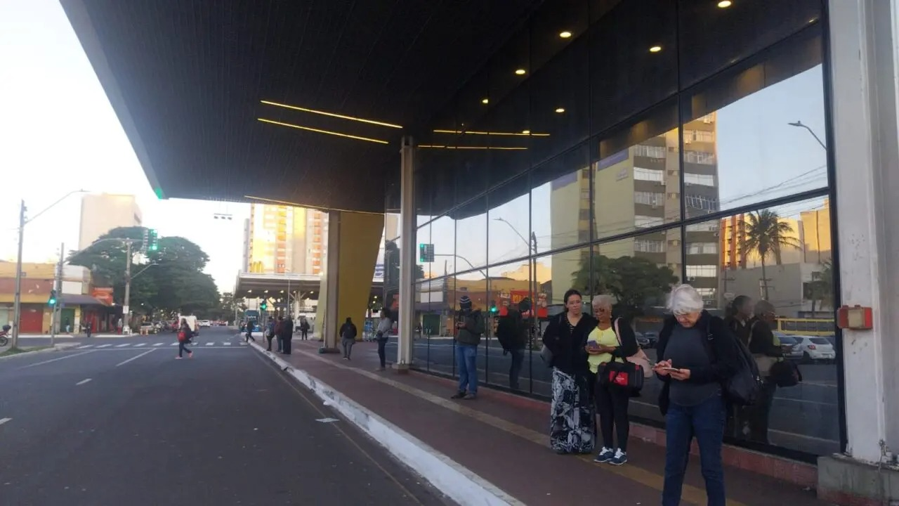 Prefeituras emitem nota sobre greve e concessionárias se manifestam