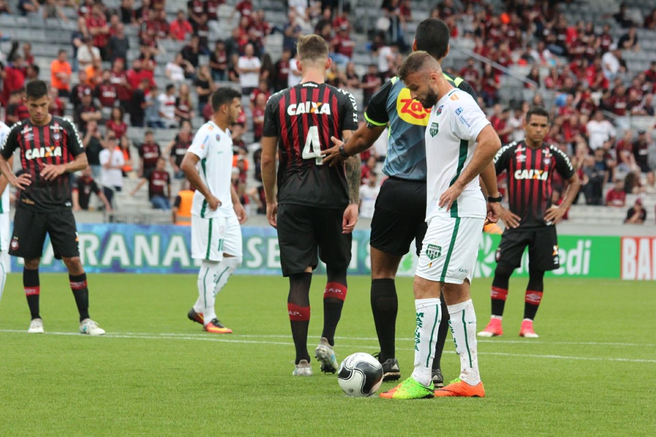 Maringá FC perde na estreia do Campeonato Estadual
