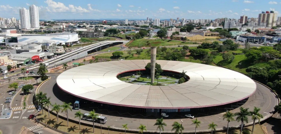 Rodoviária de Londrina deve receber 65 mil passageiros no Ano Novo