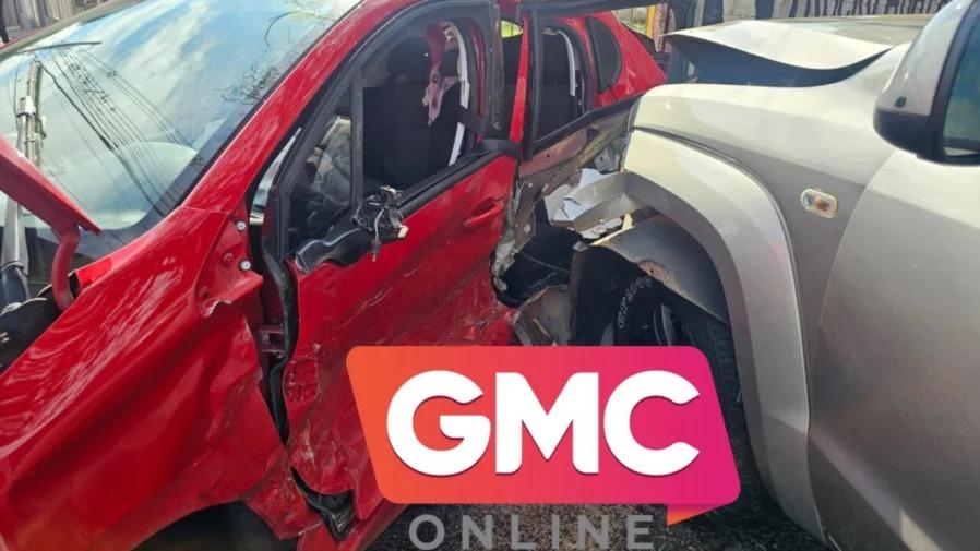 Gestante em trabalho de parto fica ferida em acidente a caminho do hospital em Maringá