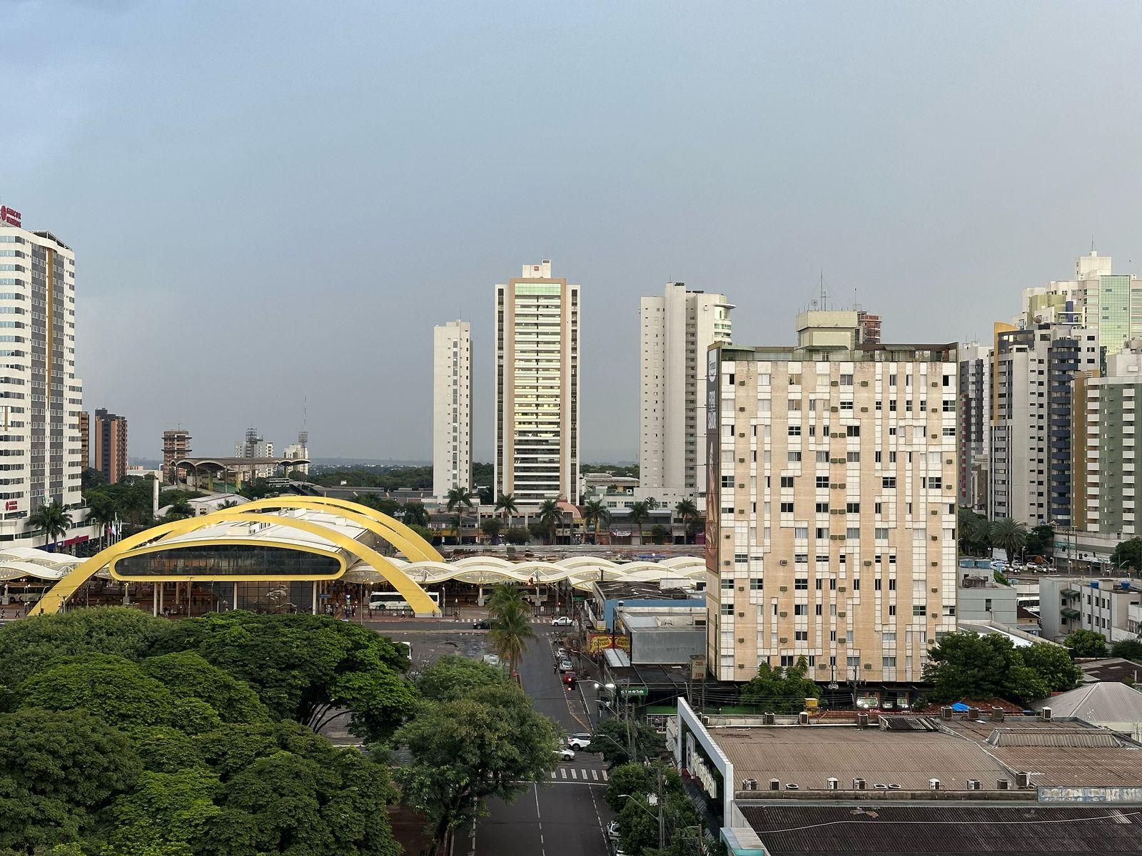 Terça-feira (11) com pancadas de chuva e máxima de 28º C em Maringá; veja previsão