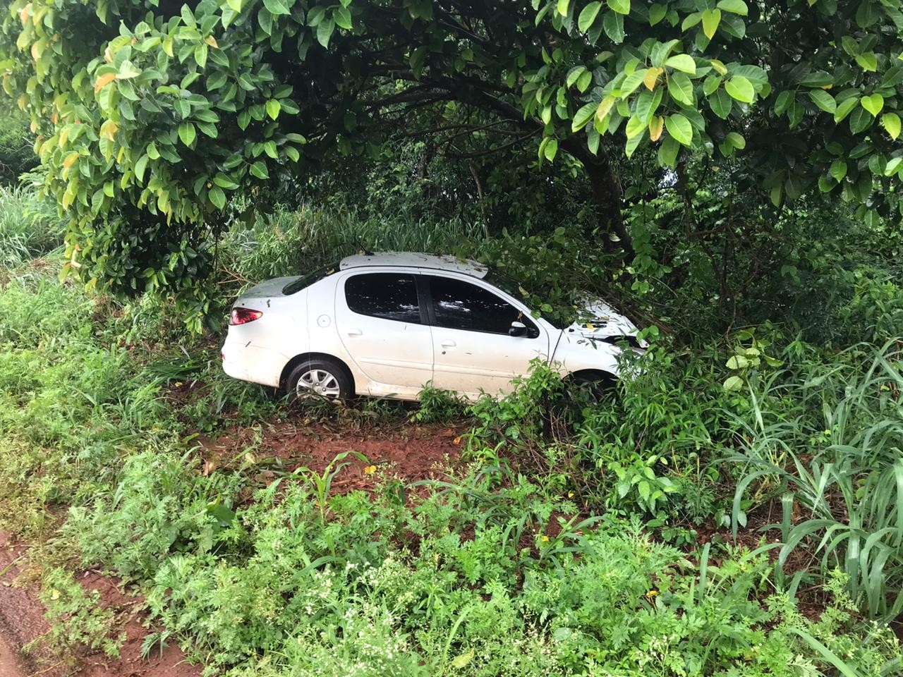 Prefeito de Ivatuba sofre acidente a caminho de Maringá