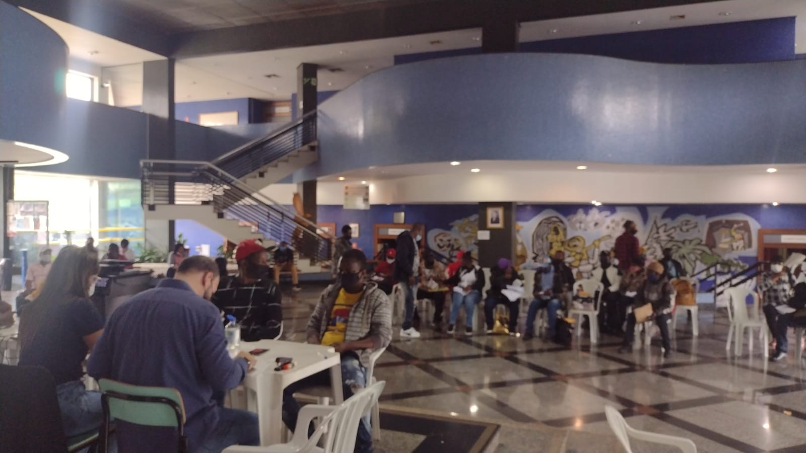 Maringá realiza mutirão para haitianos regularizarem documentação