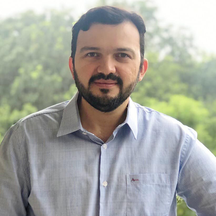 José Almeida Júnior lança o livro “O homem que odiava Machado de Assis” em Maringá