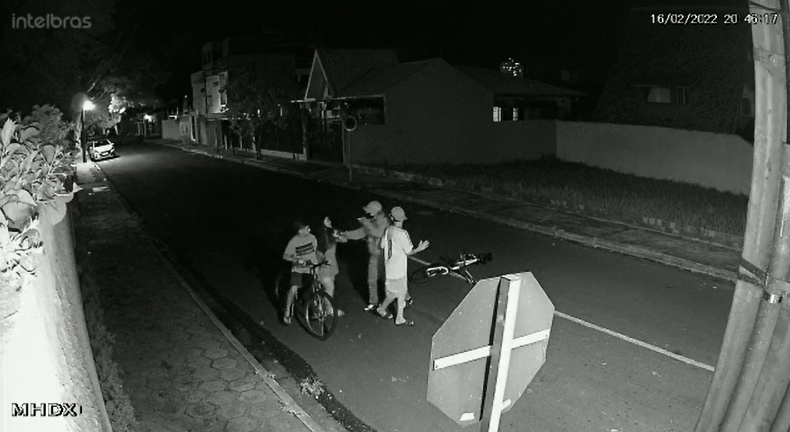 Estudante de 14 anos leva tiro de raspão na cabeça ao ser assaltada em Maringá