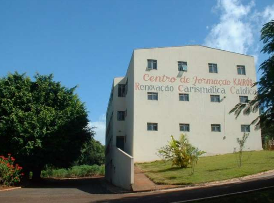 Centro de formação construído em fundo de vale foi demolido