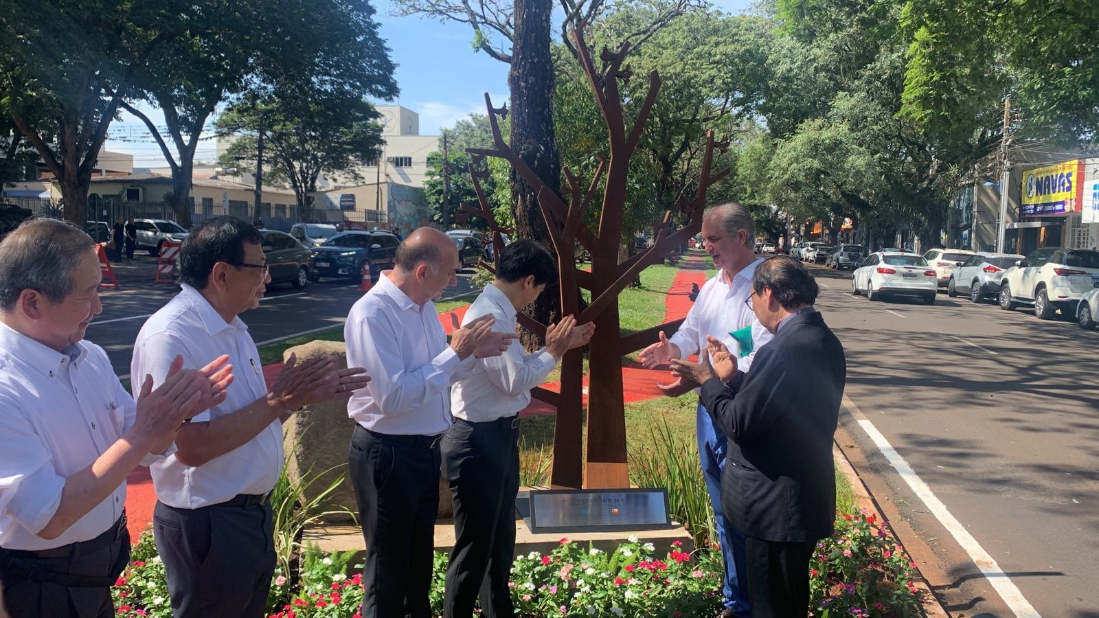 Marco da Princesa Michiko do Japão é inaugurado em Maringá
