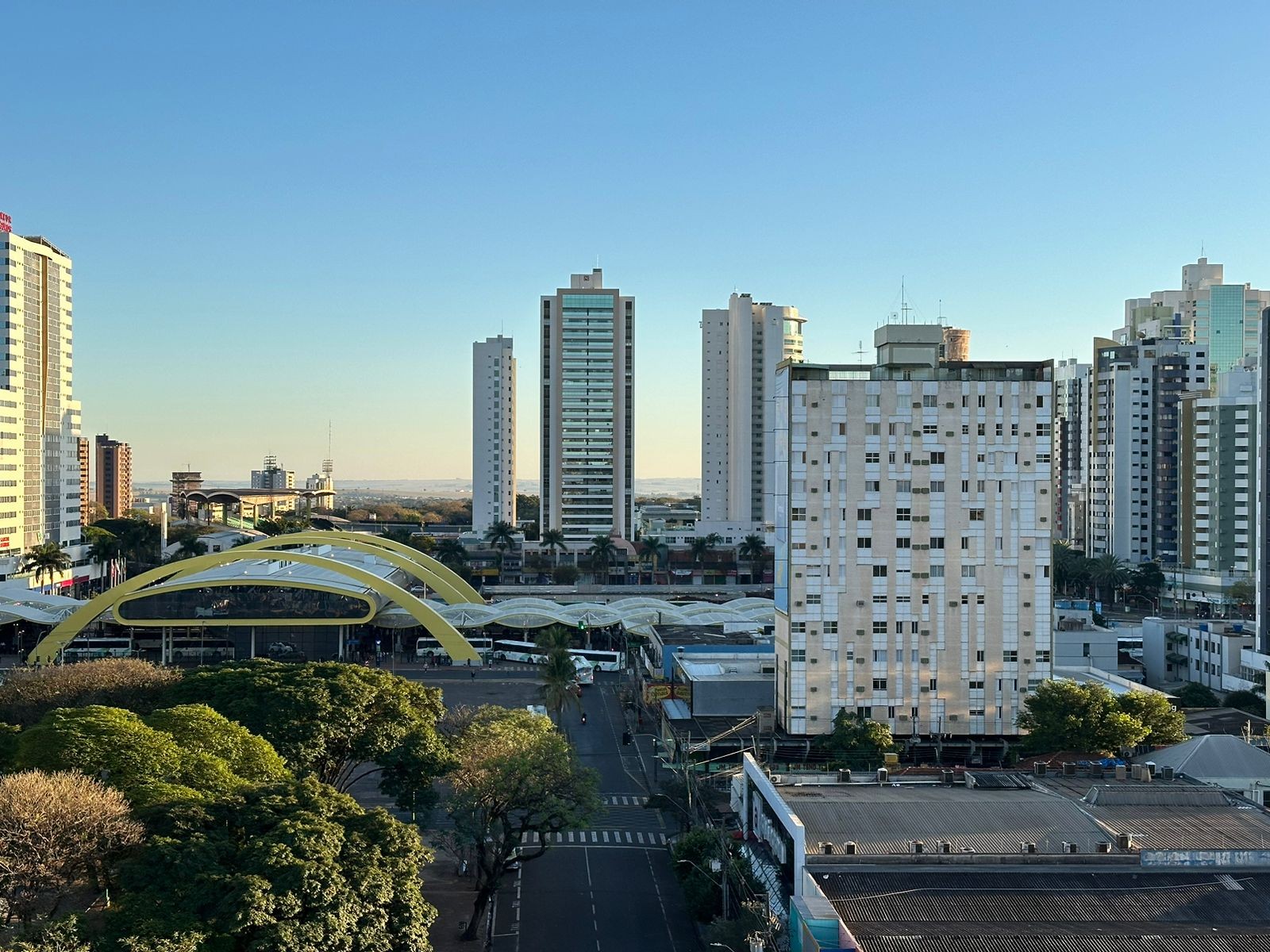 Terça-feira (27) terá céu limpo e máxima de 24º C, em Maringá
