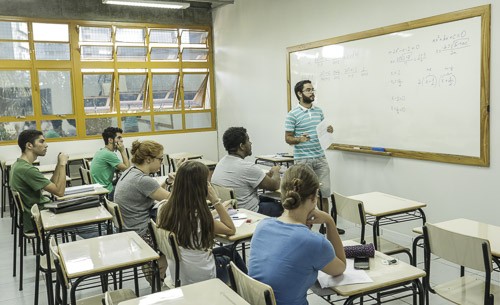 UEM oferta programa para auxiliar aprendizagem do aluno das Ciências Exatas