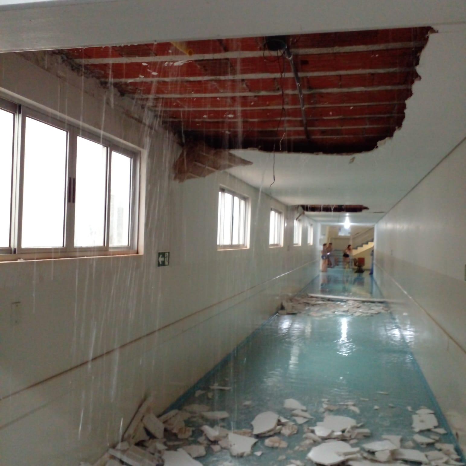 Chuva provoca estragos na Santa Casa de Campo Mourão