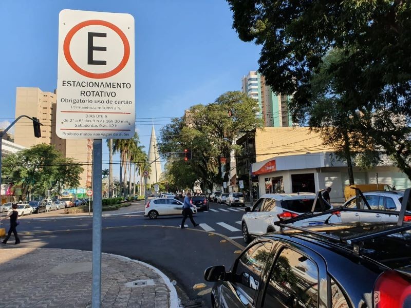 Multas por estacionamento irregular aumentam 30% em Maringá