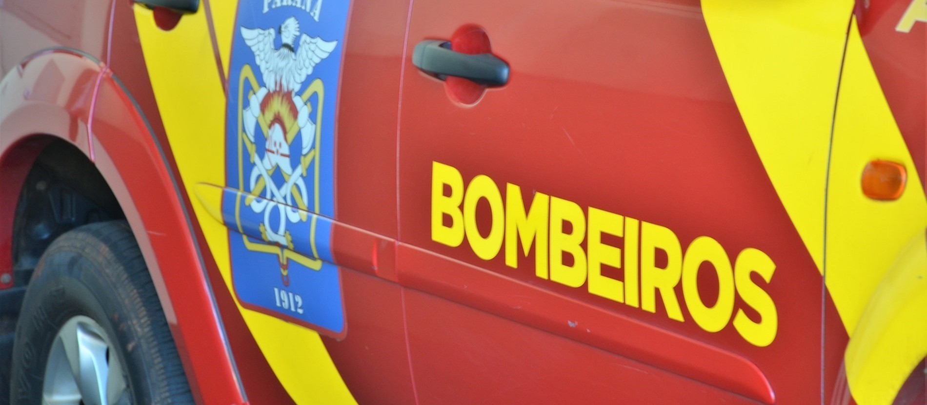 Bombeiros atendem incêndios simultâneos em Maringá e Sarandi