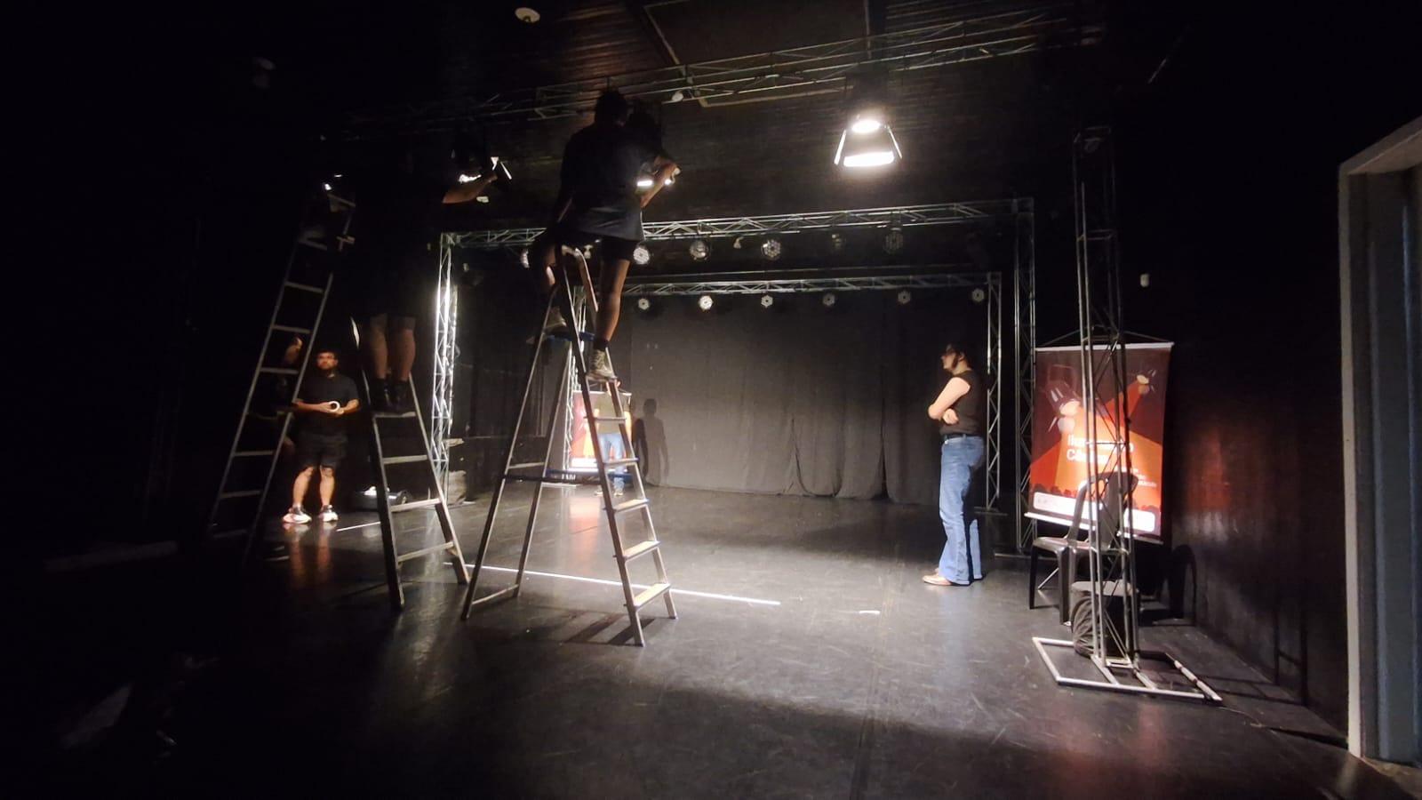Maringá terá oficinas gratuitas de Iluminação Cênica