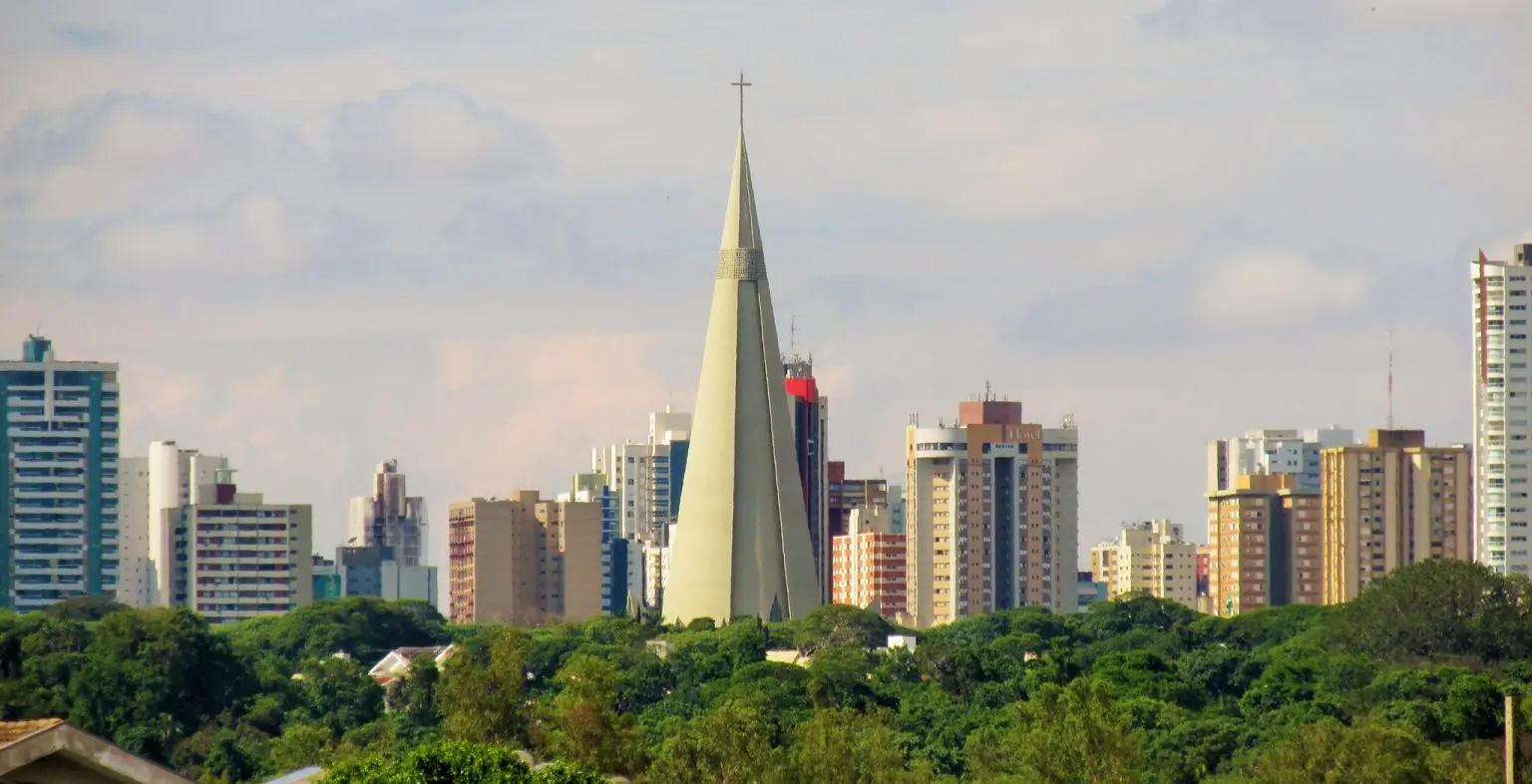 Tempo fica parcialmente nublado em Maringá nesta quarta; máxima deve chegar aos 35°C