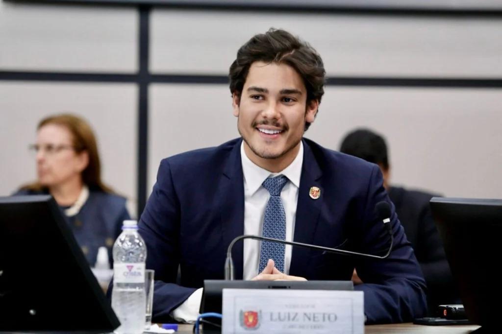 Vereador propõe retirada de rampas de metal nas calçadas de Maringá