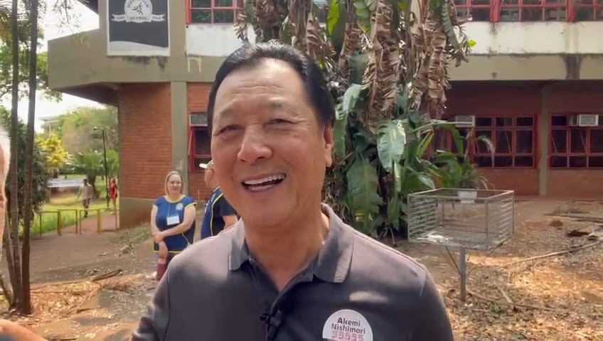 Deputado federal Luiz Nishimori acompanha votação na UEM