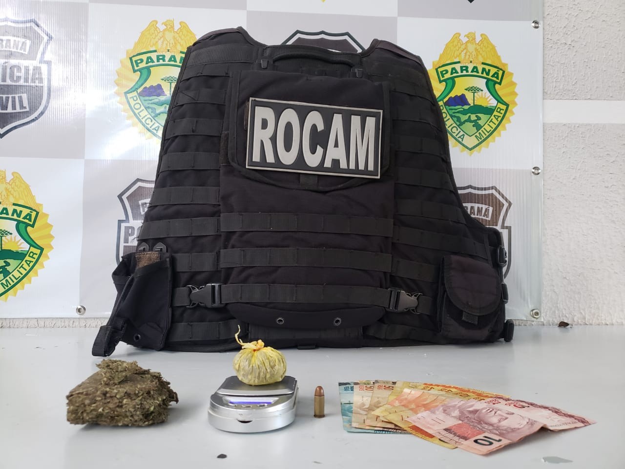 Seis homens com mandados de prisão em aberto são presos em Maringá