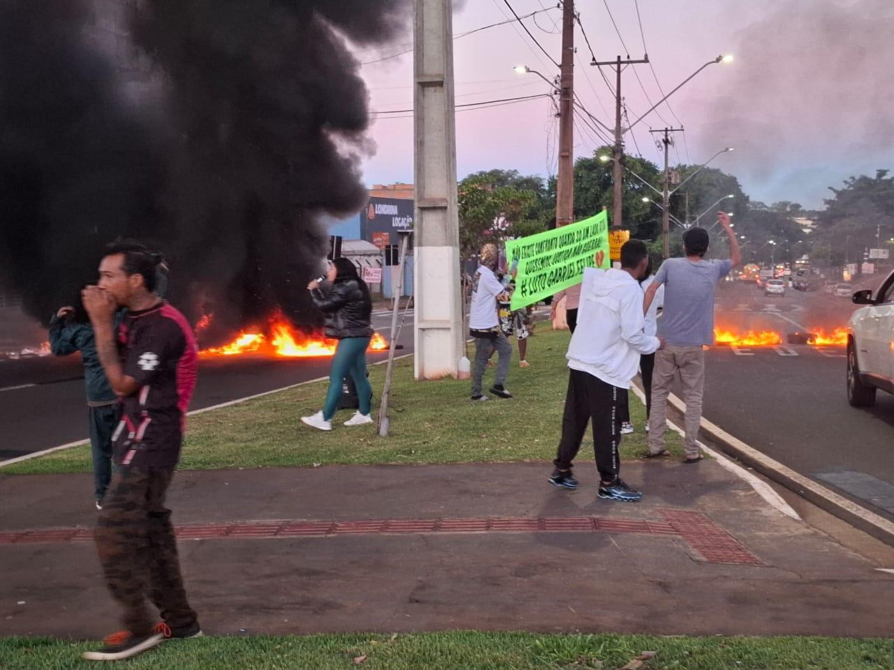 Morte de jovem de 22 anos em ação da PM gera protestos em Londrina
