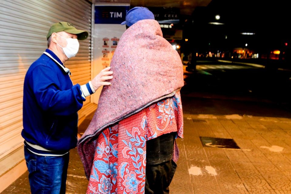 Operação Inverno faz 127 atendimentos durante a madrugada em Maringá