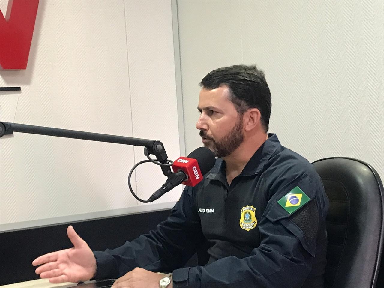 PRF intensifica fiscalização e alerta motoristas