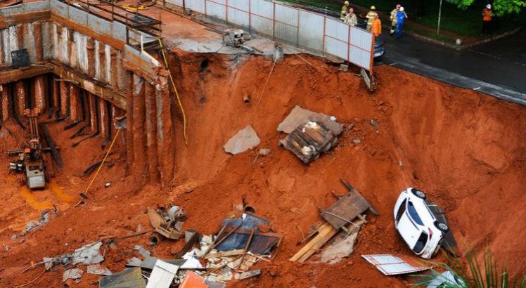 Defesa Civil emite alerta para riscos de deslizamentos e alagamentos na região