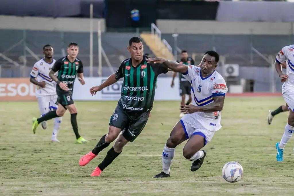 Maringá FC tem zagueiro expulso, mas vence o São Joseense na estreia do Paranaense
