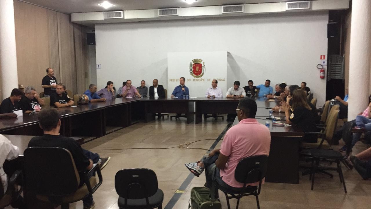 Em reunião tensa, motoristas pedem reajuste de 43% à Prefeitura de Maringá