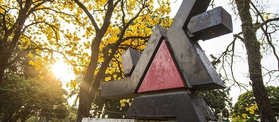 Greve da UEM sem avanço nas negociações