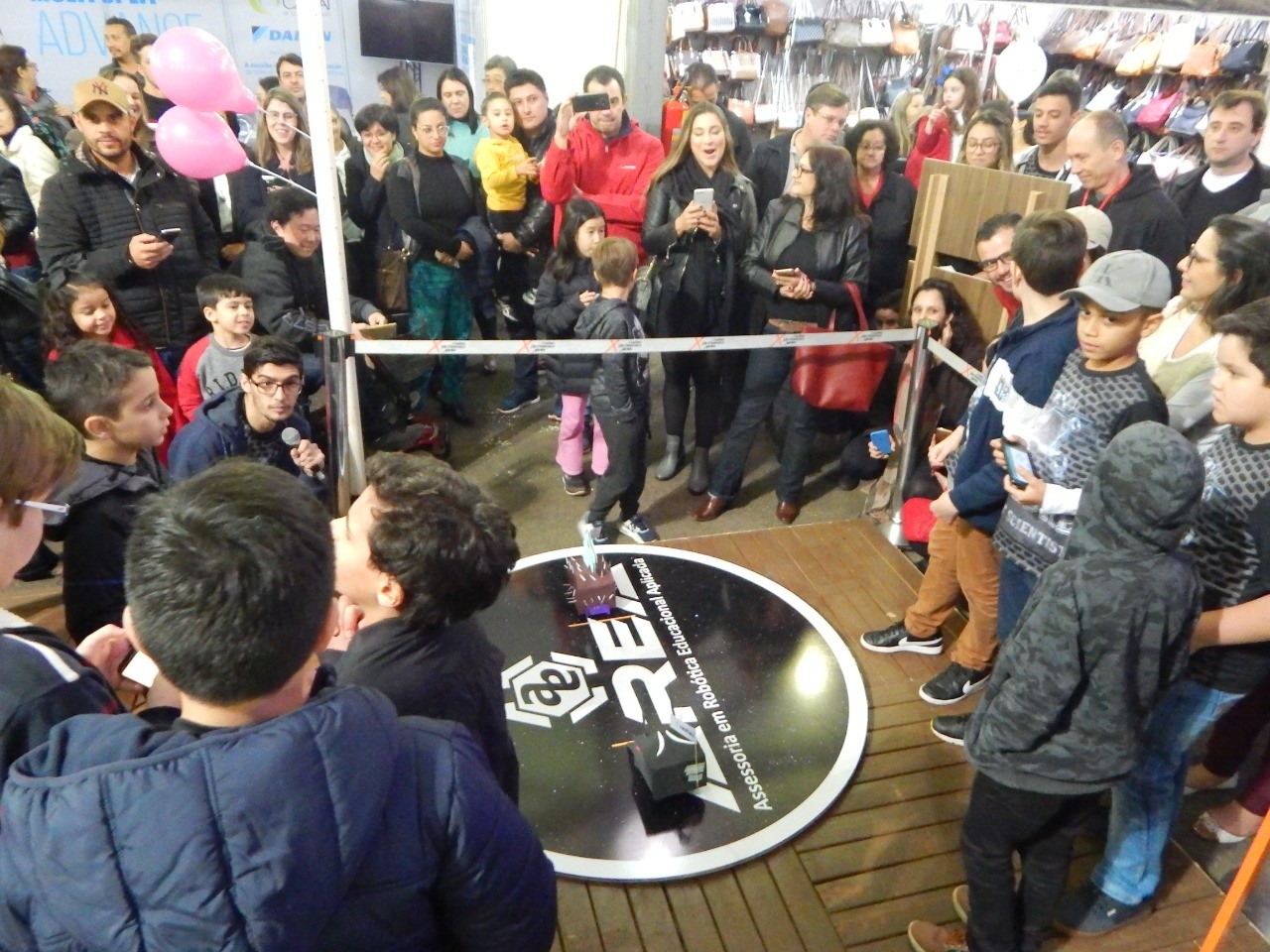 Festival Nipo-brasileiro sedia competição de robôs