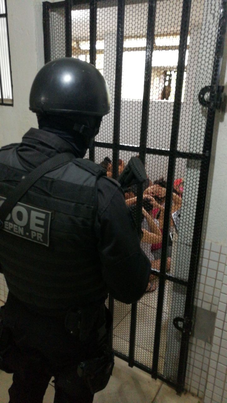 Presas fazem motim na 9ª SDP