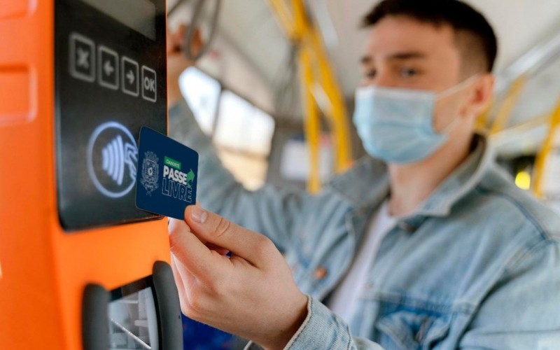 Tarifa gratuita do transporte coletivo começa a valer em Cianorte