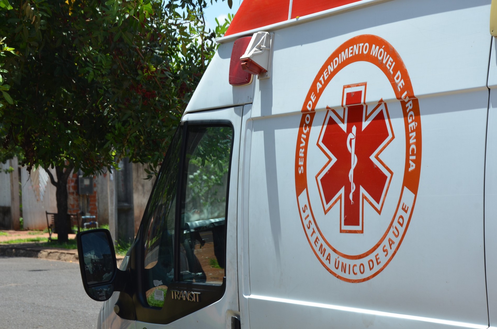 Colisão seguida de atropelamento mata mulher de 60 anos em Maringá