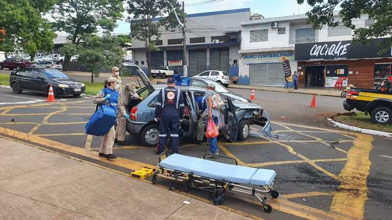 Pelo menos sete pessoas ficam feridas em acidente em Maringá
