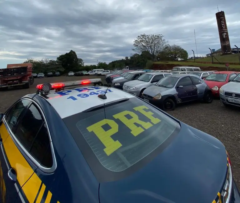 Com lance mínimo de R$ 50, PRF realiza leilão de veículos recolhidos na região de Maringá