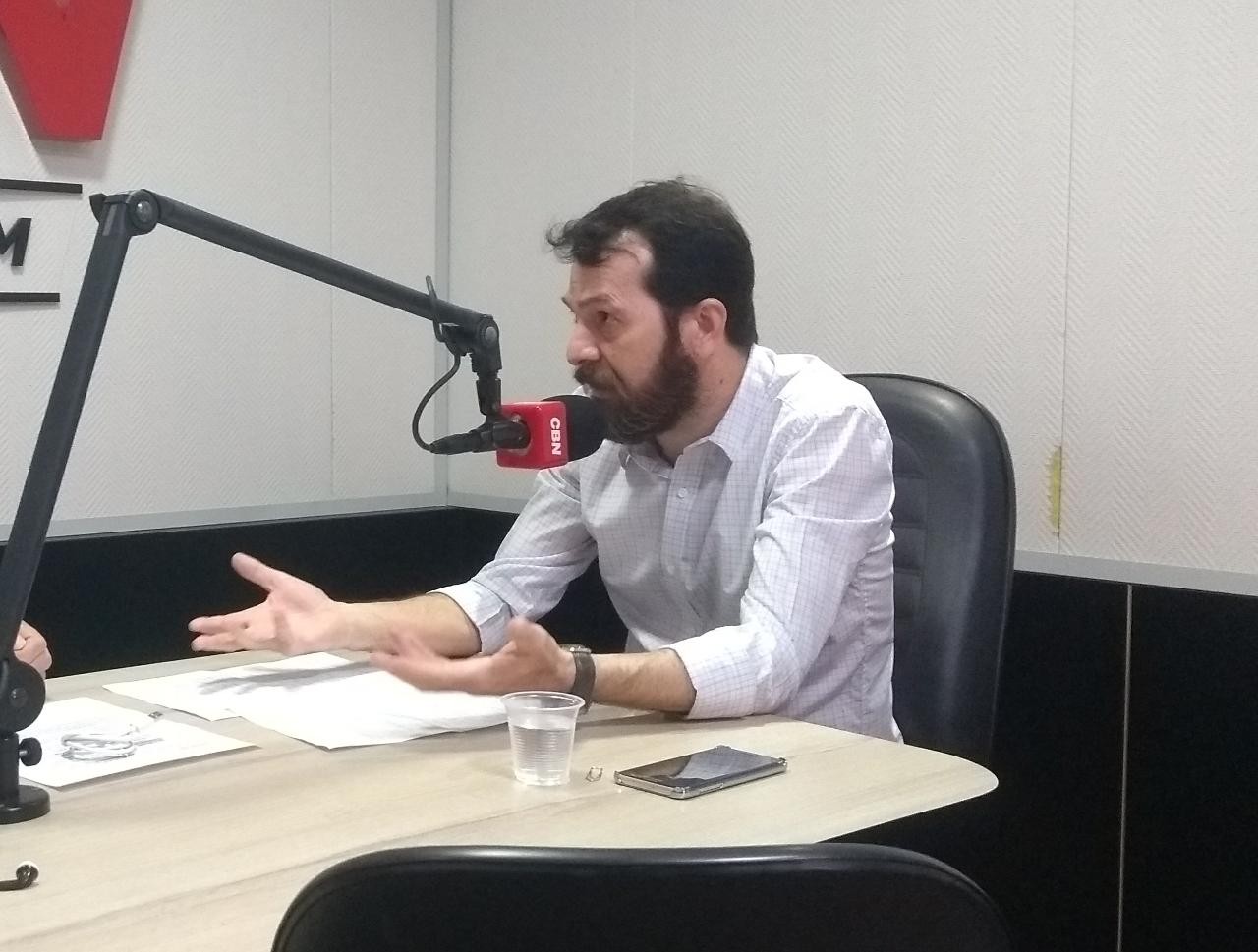 Religiosidade na política não é um problema, mas limitar os direitos do cidadão é