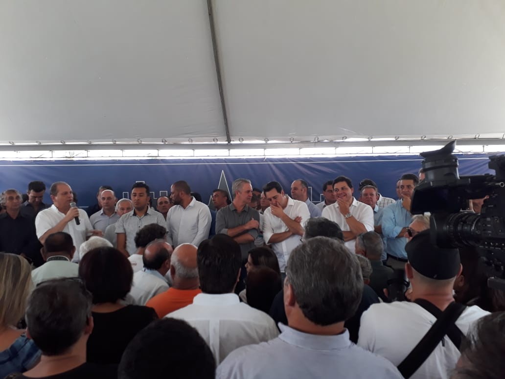 Governador assina ordem de serviço para recapeamento do Contorno Sul