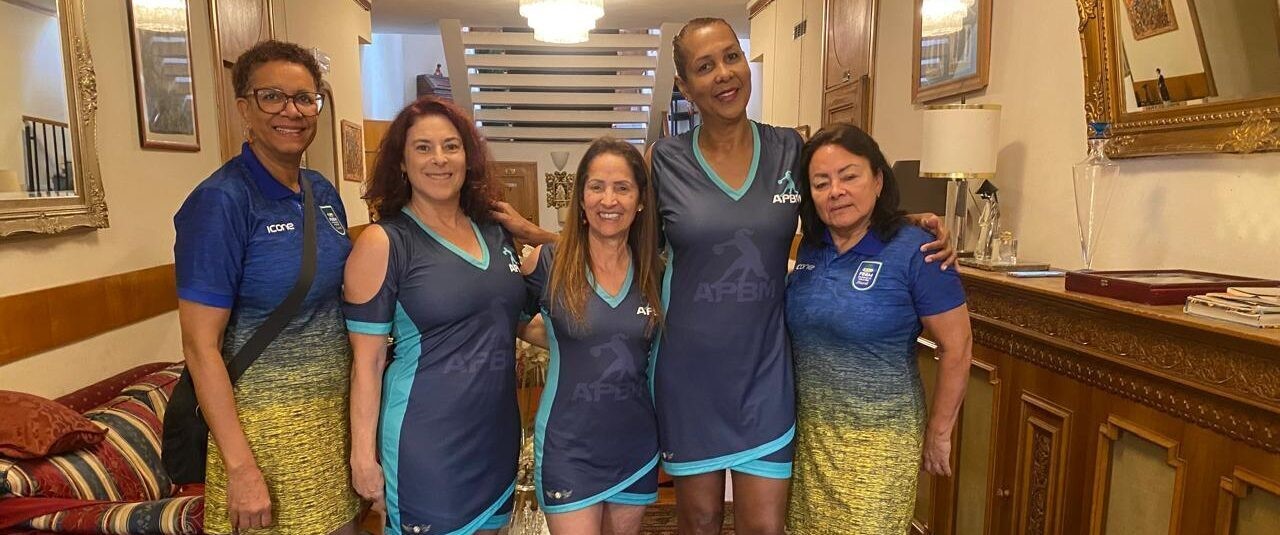 Atletas da seleção brasileira master de basquete têm malas furtadas em Roma