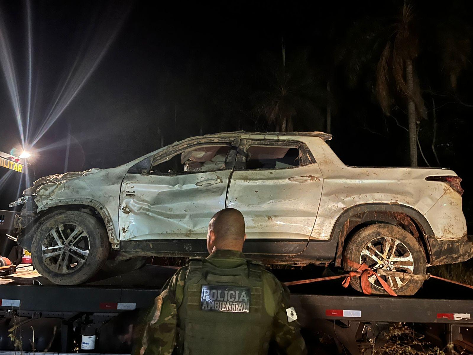 Carro de desaparecidos em Icaraíma é retirado, nenhum corpo foi localizado
