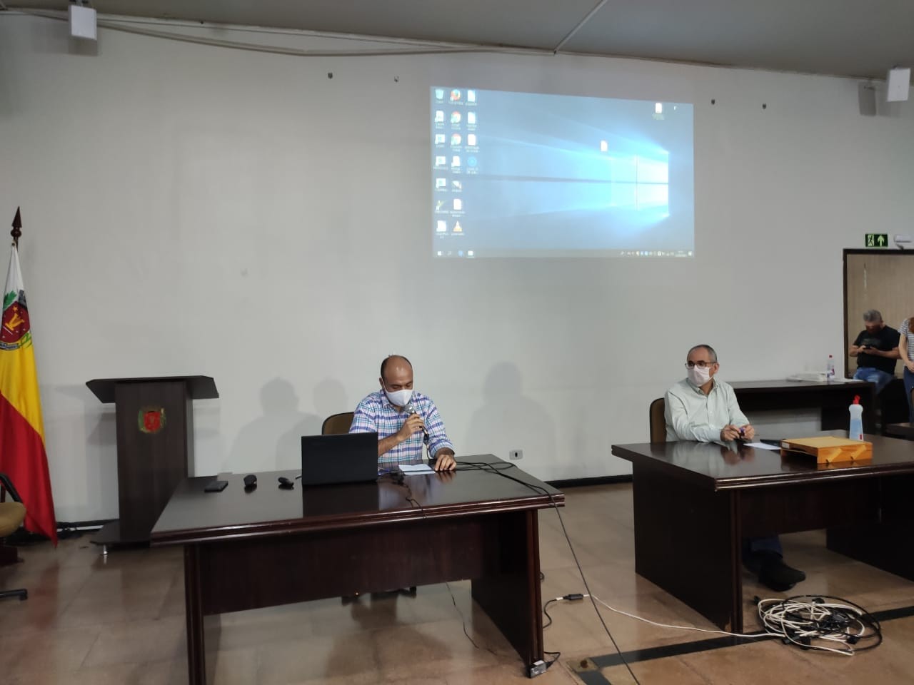 “Em momento algum falei em superfaturamento”, diz secretário de Saúde