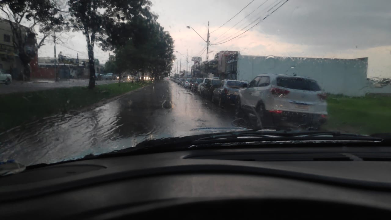 Defesa Civil registrou mais de 40 focos de incêndio nesta terça-feira (5)