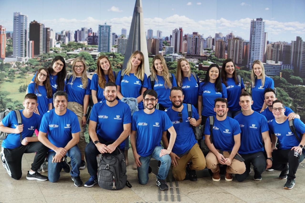 Acadêmicos de Medicina partem em missão humanitária