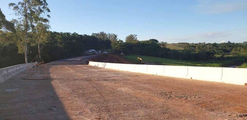 População de Terra Boa denuncia falta de manutenção da ponte sobre o Rio Ligeiro