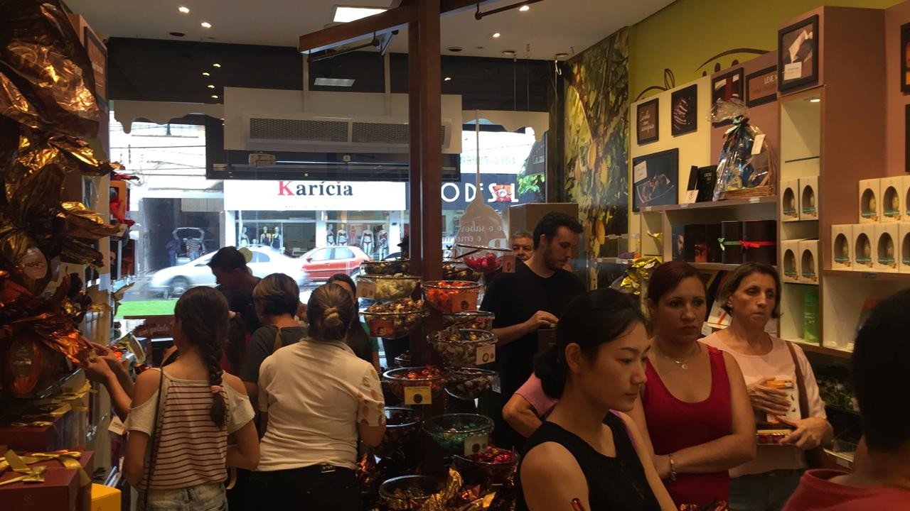 Chegada da Páscoa movimenta venda em lojas especializadas