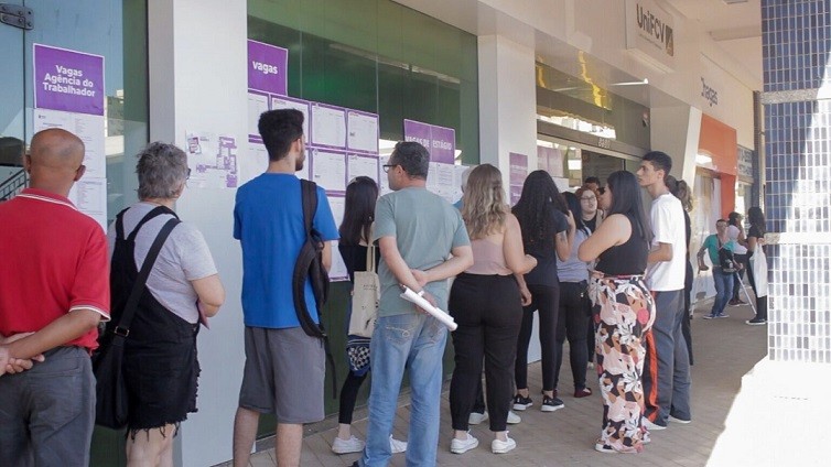 Feira de Empregabilidade tem vagas para diferentes níveis de escolaridade