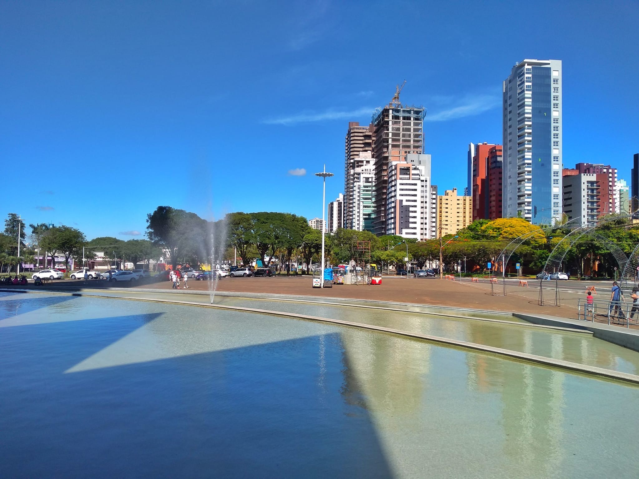 Estabilidade e temperaturas mais altas; confira como fica o tempo nesta quinta-feira (08)