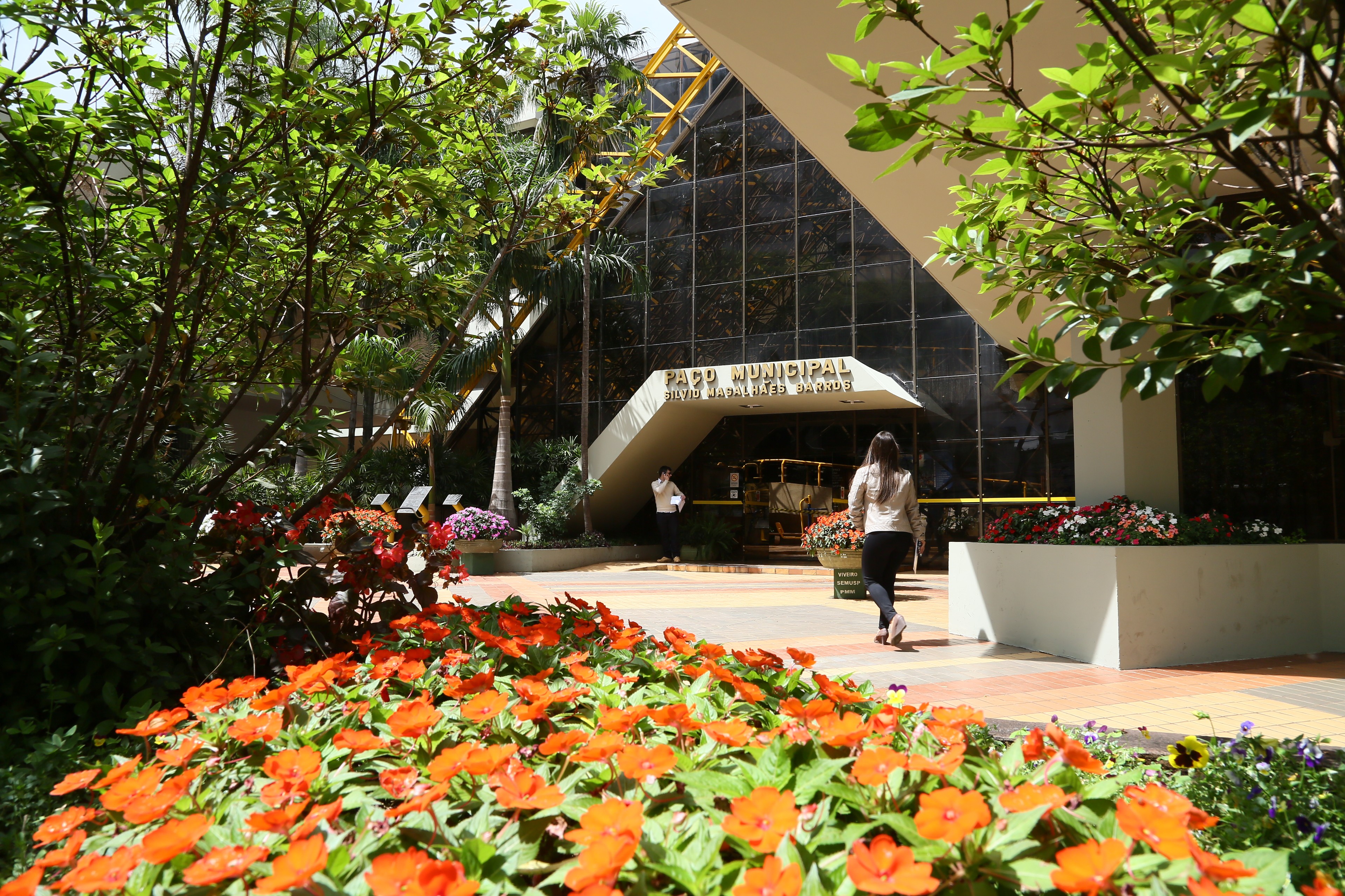 Abertas inscrições para concurso da Prefeitura de Maringá