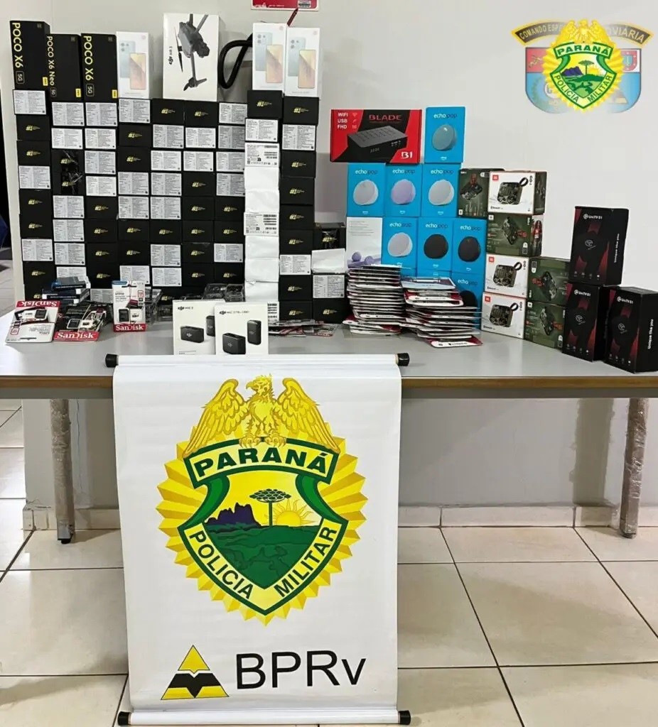 Dupla com quase 100 celulares contrabandeados é presa em Maringá