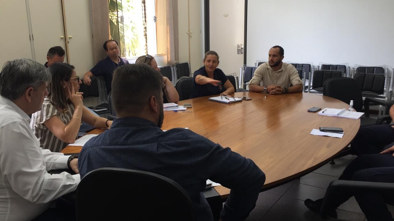 De 108 empresas visitadas, 62 se recusaram a fechar e foram notificadas