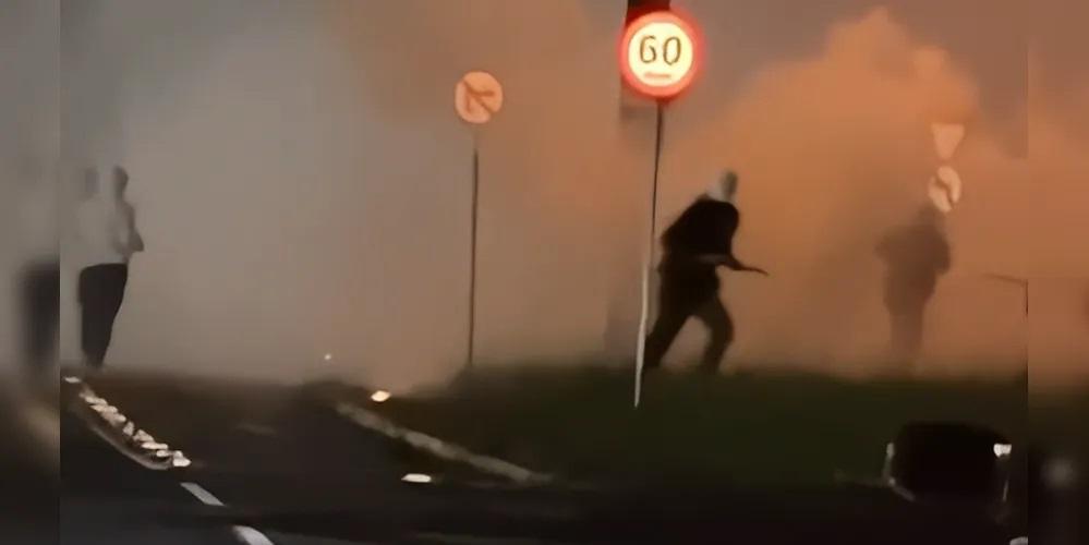 Briga entre torcidas deixa quatro feridos em Ponta Grossa